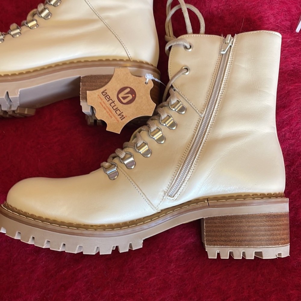 Bertuchi Almond/Cream Leather Lug Sole Lace-up Combat Boots made in Ital… - Picture 5 of 11